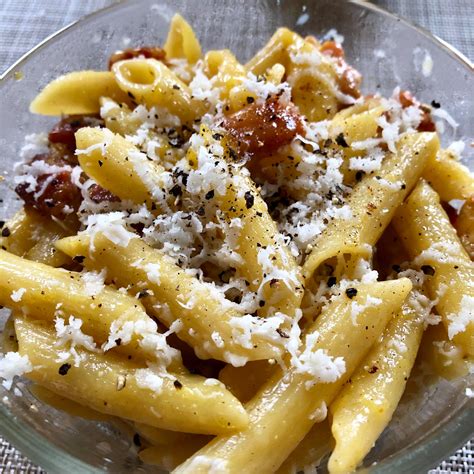 How does Penne alla Carbonara fit into your Daily Goals - calories, carbs, nutrition