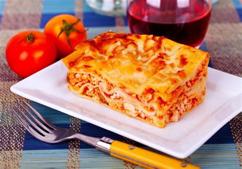 How does Personal Three Cheese Lasagna fit into your Daily Goals - calories, carbs, nutrition