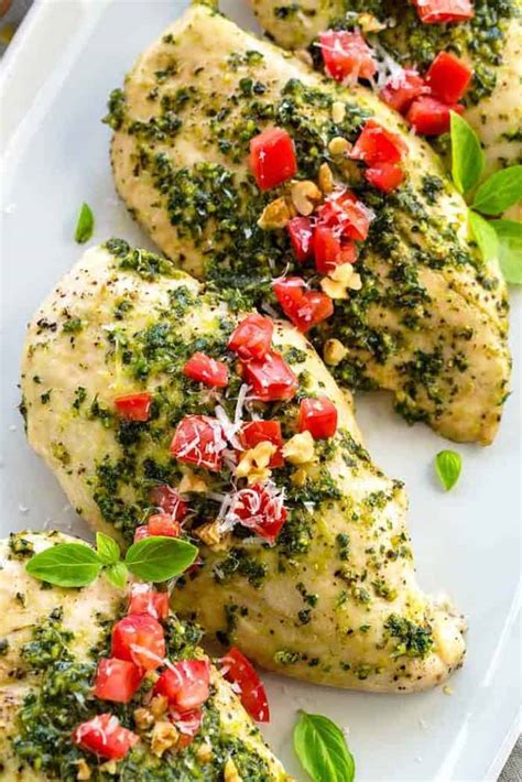 How does Pesto Chicken fit into your Daily Goals - calories, carbs, nutrition