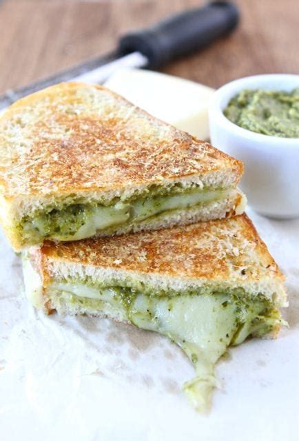 How does Pesto Grilled Cheese on White fit into your Daily Goals - calories, carbs, nutrition