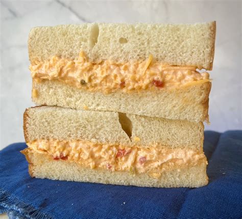 How does Pimento Cheese Jalapeno Sandwich fit into your Daily Goals - calories, carbs, nutrition