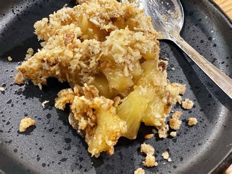 How does Pineapple Crumble fit into your Daily Goals - calories, carbs, nutrition