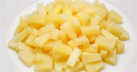 How does Pineapple Tidbits (20727.0) fit into your Daily Goals - calories, carbs, nutrition