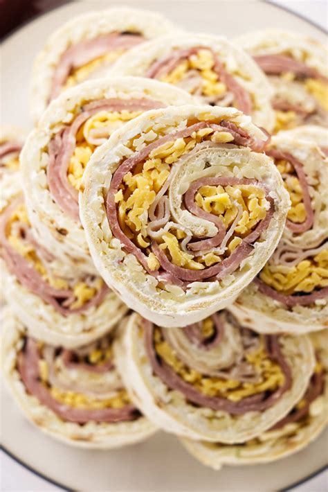 How does Pinwheel Ham & Cheese 1 EA fit into your Daily Goals - calories, carbs, nutrition