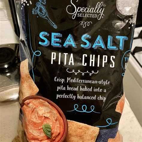 How does Pita Chips with Sea Salt fit into your Daily Goals - calories, carbs, nutrition