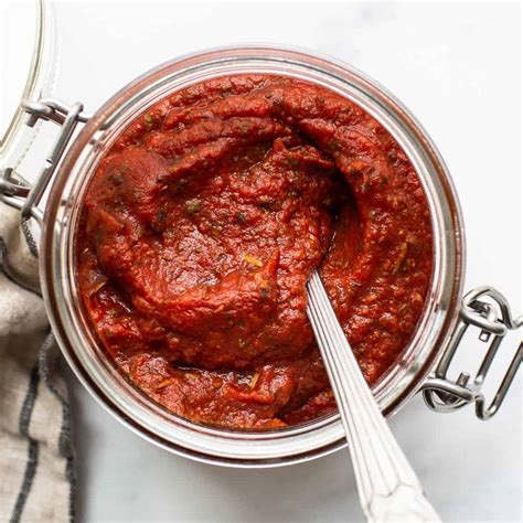 How does Pizza Red Sauce fit into your Daily Goals - calories, carbs, nutrition