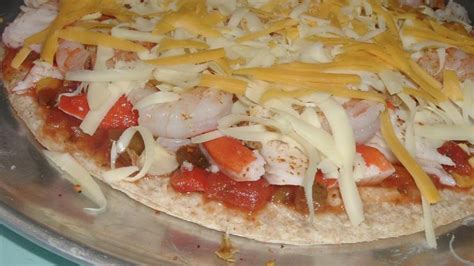 How does Pizza Southwestern Thin Crust fit into your Daily Goals - calories, carbs, nutrition