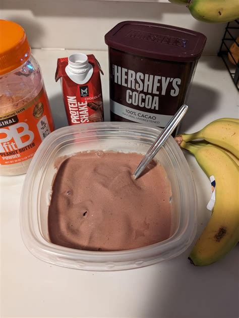 How does Plus, Frosty Chocolate fit into your Daily Goals - calories, carbs, nutrition