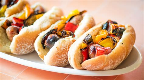 How does Polish Sausage with Bun fit into your Daily Goals - calories, carbs, nutrition