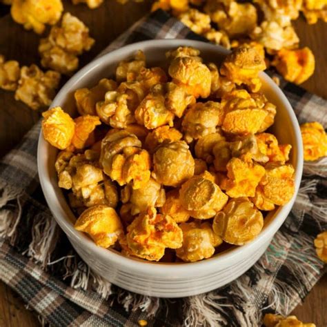 How does Popped Corn-Chicago Mix fit into your Daily Goals - calories, carbs, nutrition