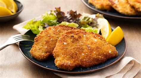 How does Pork Cutlets Georgia, Sauteed fit into your Daily Goals - calories, carbs, nutrition