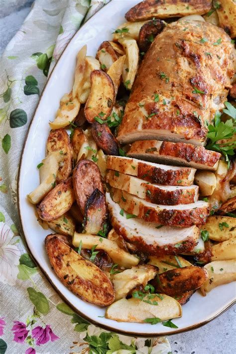 How does Pork Loin Roasted Apples & Onions 3 SLC fit into your Daily Goals - calories, carbs, nutrition