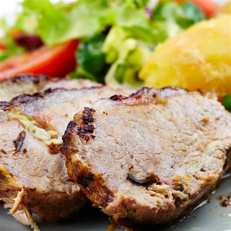 How does Pork Tenderloin Diane fit into your Daily Goals - calories, carbs, nutrition