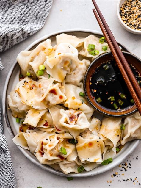 How does Pork and Shrimp Wonton fit into your Daily Goals - calories, carbs, nutrition