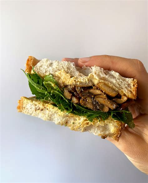 How does Portobello Mushroom Sandwich, Vegan fit into your Daily Goals - calories, carbs, nutrition