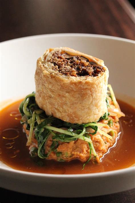 How does Portobello Wellington fit into your Daily Goals - calories, carbs, nutrition