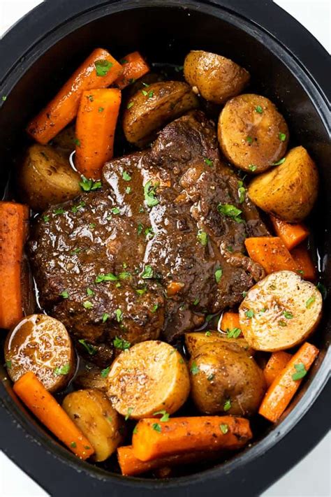 How does Pot Roast with Savory Gravy fit into your Daily Goals - calories, carbs, nutrition