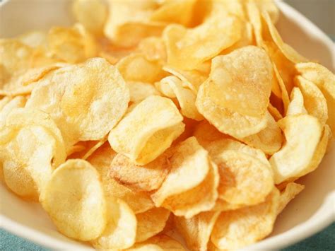 How does Potato Chips Light fit into your Daily Goals - calories, carbs, nutrition