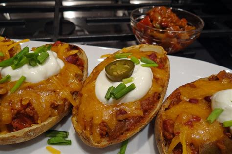 How does Potato Skins CONV Fried Loaded Chili Cheese 3 EA fit into your Daily Goals - calories, carbs, nutrition