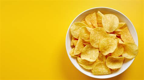 How does Potatoe Chips fit into your Daily Goals - calories, carbs, nutrition