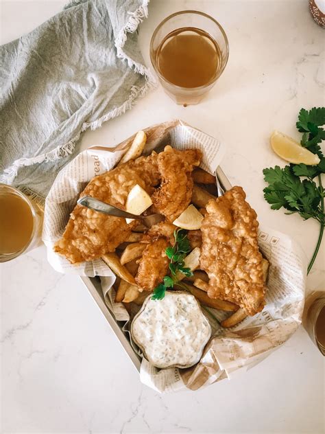 How does Pub Style Fish and Chips Platter fit into your Daily Goals - calories, carbs, nutrition