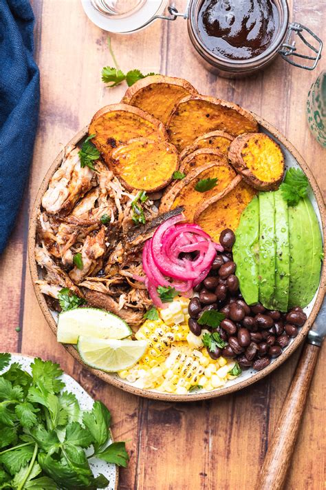 How does Pulled Pork Boru Bowl fit into your Daily Goals - calories, carbs, nutrition