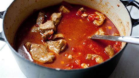 How does Pulled Pork Soup fit into your Daily Goals - calories, carbs, nutrition