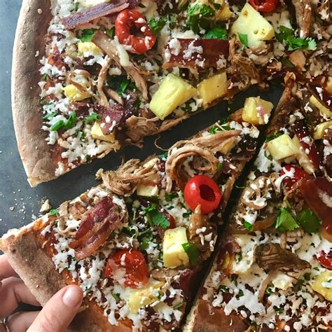 How does Pulled Pork and Caramelized Onions Pizza fit into your Daily Goals - calories, carbs, nutrition