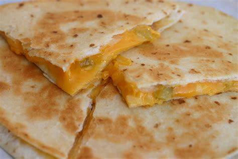 How does Quesadilla Onion & Smoked Gouda 6