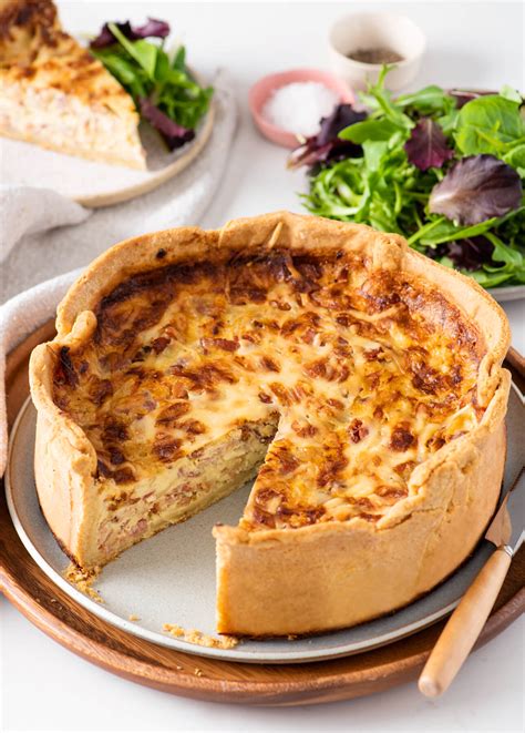 How does Quiche Breakfast Biscuit Lorraine fit into your Daily Goals - calories, carbs, nutrition