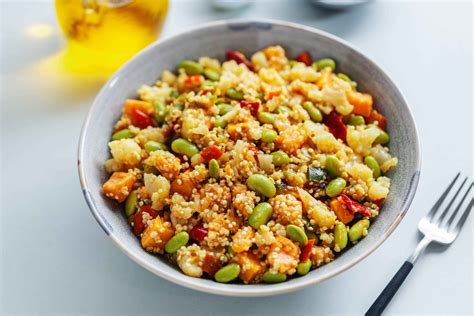 How does Quinoa Primavera fit into your Daily Goals - calories, carbs, nutrition