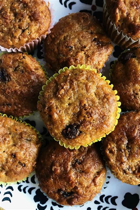 How does Raisin Bran Muffins fit into your Daily Goals - calories, carbs, nutrition