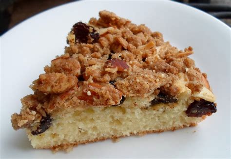 How does Raisin Streusel Coffee Cake fit into your Daily Goals - calories, carbs, nutrition
