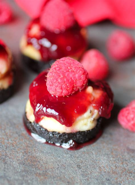 How does Raspb Cheesecake fit into your Daily Goals - calories, carbs, nutrition