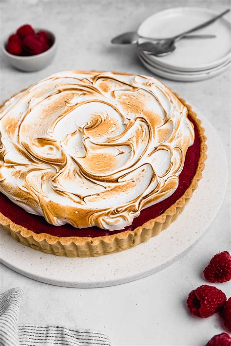 How does Raspberry Meringue Tart fit into your Daily Goals - calories, carbs, nutrition