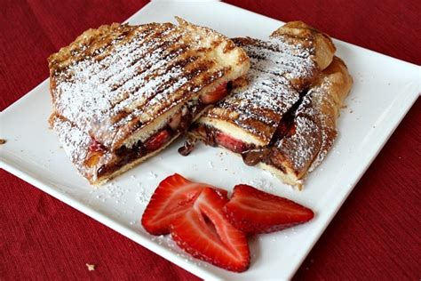 How does Raspberry Nutella French Toast fit into your Daily Goals - calories, carbs, nutrition