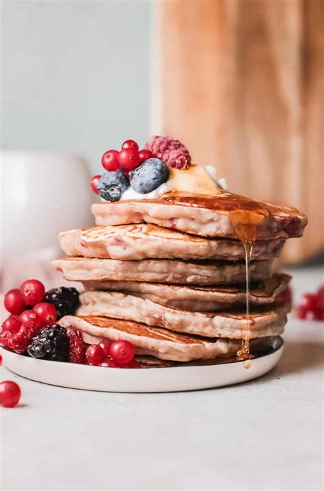 How does Raspberry Pancakes with Raspberry Sauce, Smart Balance Spread, Turkey Sausage Links (600HS) fit into your Daily Goals - calories, carbs, nutrition