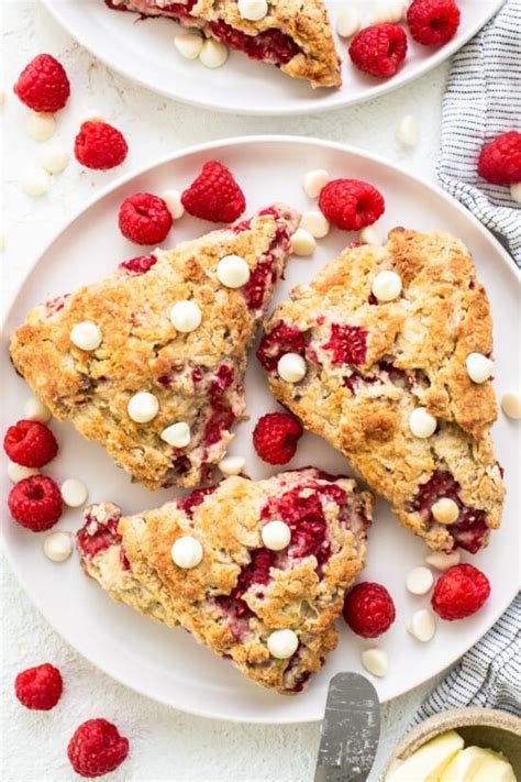 How does Raspberry White Chocolate Scone fit into your Daily Goals - calories, carbs, nutrition