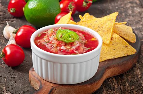 How does Red Onion, Tomato and Balsamic Salsa fit into your Daily Goals - calories, carbs, nutrition
