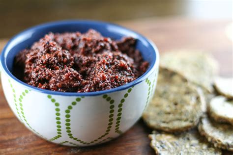 How does Red Pepper Olive Tapenade fit into your Daily Goals - calories, carbs, nutrition