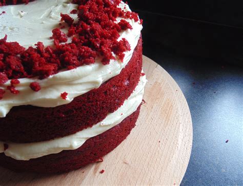 How does Red Velvet Thimble Cake fit into your Daily Goals - calories, carbs, nutrition