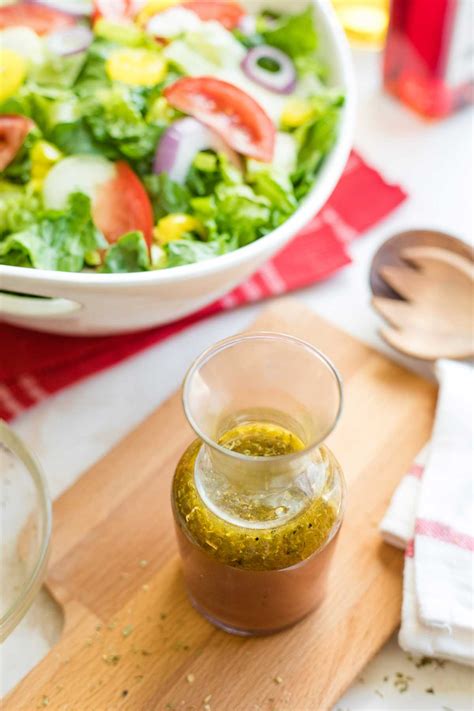 How does Red Wine Vinaigrette fit into your Daily Goals - calories, carbs, nutrition