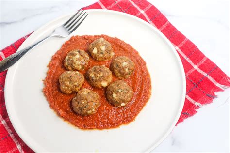 How does Reduced Sodium Italian Meatballs fit into your Daily Goals - calories, carbs, nutrition