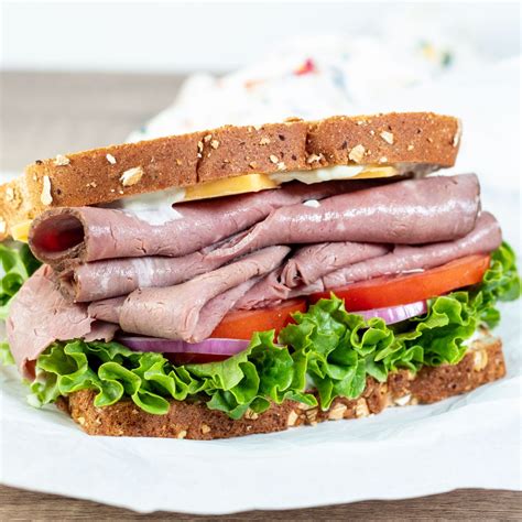 How does Regular Roast Beef Sandwich fit into your Daily Goals - calories, carbs, nutrition