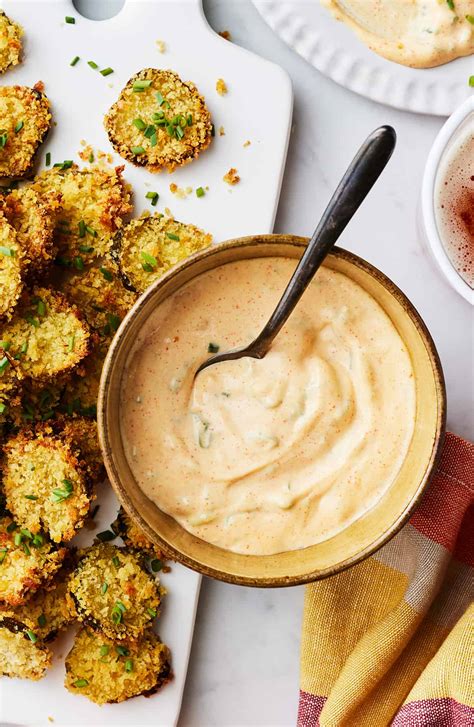 How does Remoulade Sauce fit into your Daily Goals - calories, carbs, nutrition