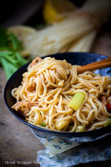 How does Rice Stick Noodles fit into your Daily Goals - calories, carbs, nutrition