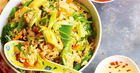 How does Rice White Fried Vietnamese 4 oz fit into your Daily Goals - calories, carbs, nutrition