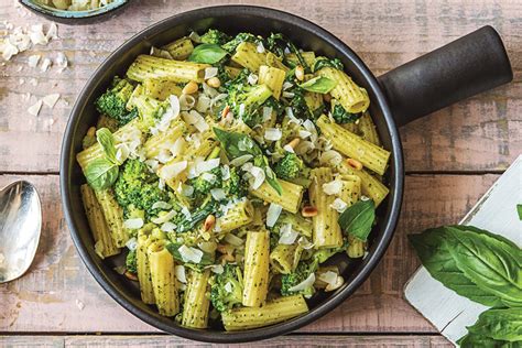 How does Rigatoni w/Garlic, Pine Nuts & Tomatoes fit into your Daily Goals - calories, carbs, nutrition