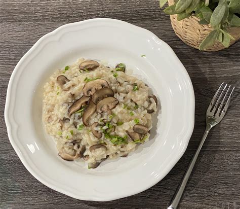 How does Risotto with Smoked Gouda, White Truffle Oil, Shiitakes and Baby Spinach fit into your Daily Goals - calories, carbs, nutrition