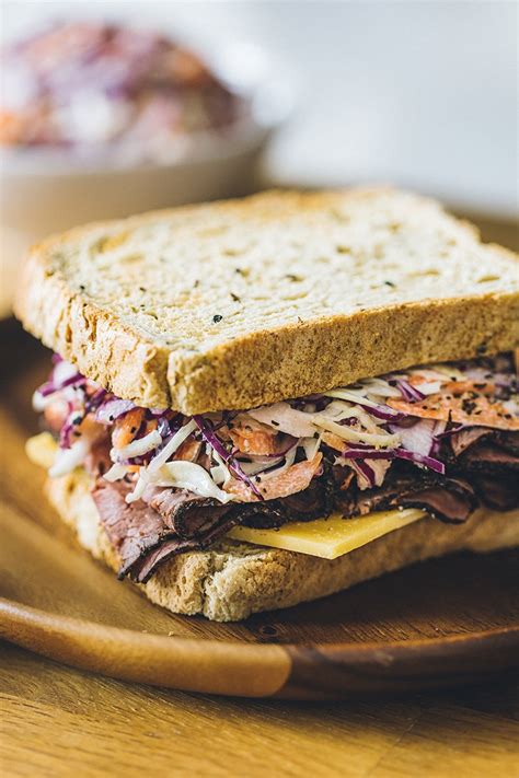 How does Roast Beef and Cheddar on Rye fit into your Daily Goals - calories, carbs, nutrition